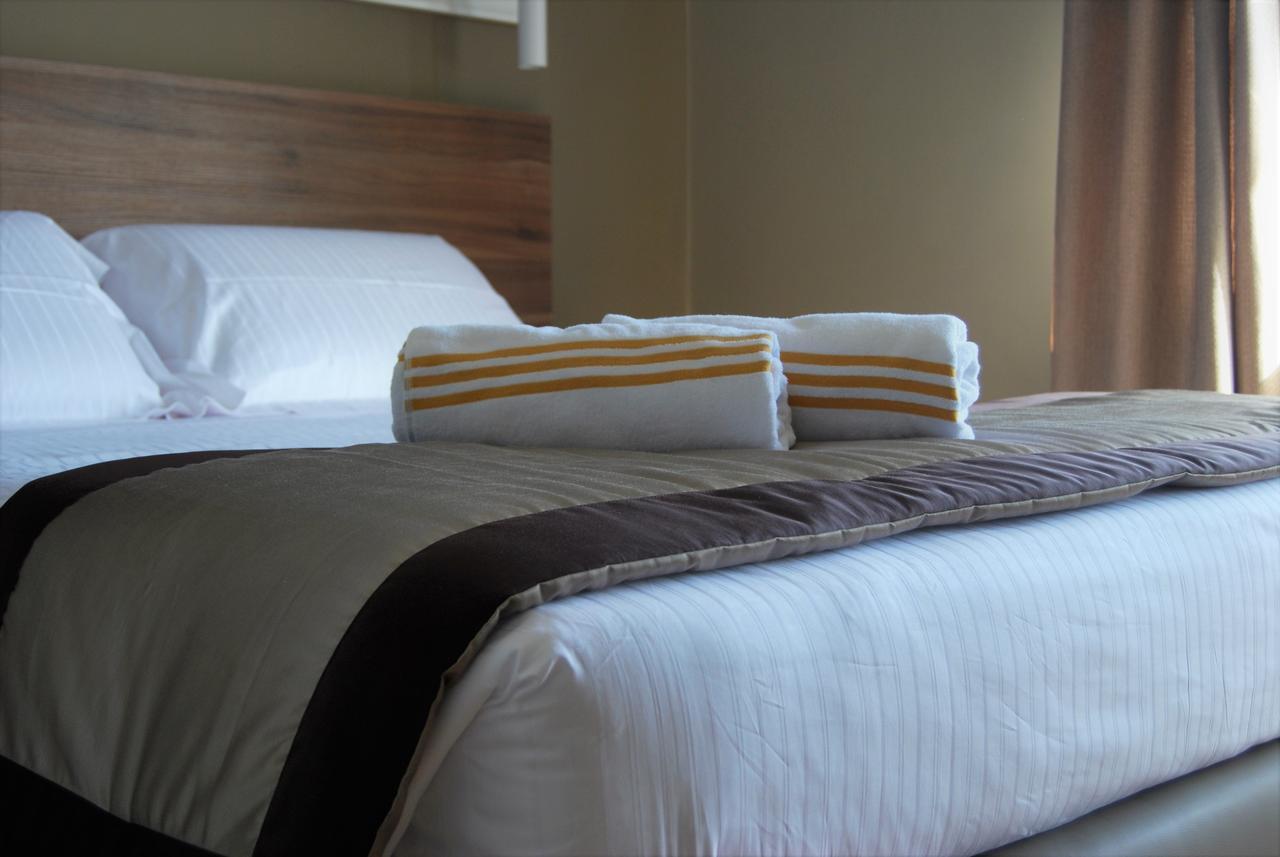7Th Floor Suite Naples Luaran gambar