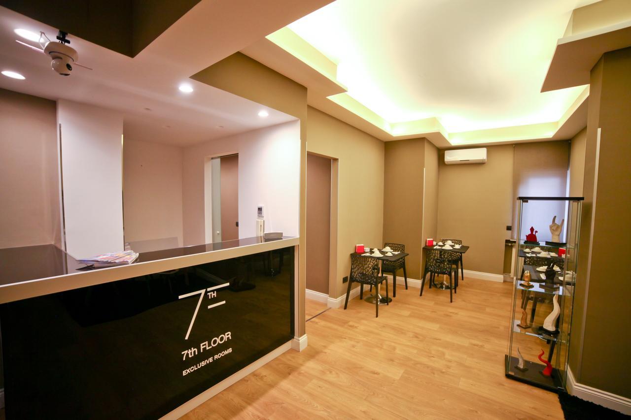 7Th Floor Suite Naples Luaran gambar